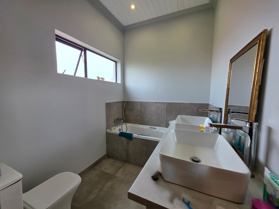 3 Bedroom Property for Sale in Wild Olive Estate Free State